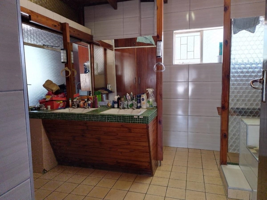 5 Bedroom Property for Sale in Sasolburg Free State